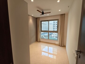 Furnished Amenities in 3 BHK Apartment at Hiranandani Highland, Powai – for Rent