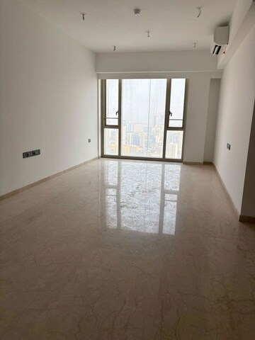 Room in 3 BHK Apartment at Lodha Kiara, Worli – for Sale