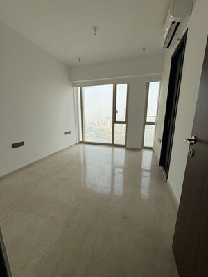 Room in 3 BHK Apartment at Lodha Kiara, Worli – for Sale