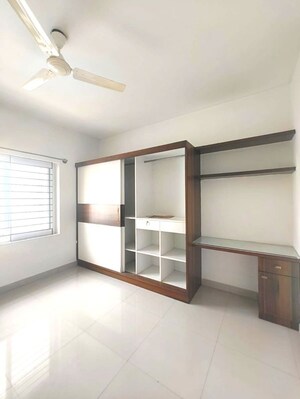 Room in 3 BHK Apartment at Cumins Genesis, Horamavu – for Rent