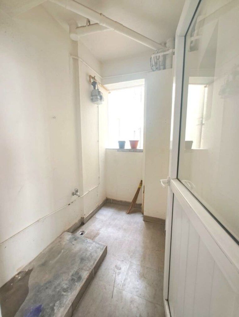 Bathroom, cumins-genesis 3 Bedroom 1600 Sq.Ft. Apartment In Horamavu Bangalore 9984588