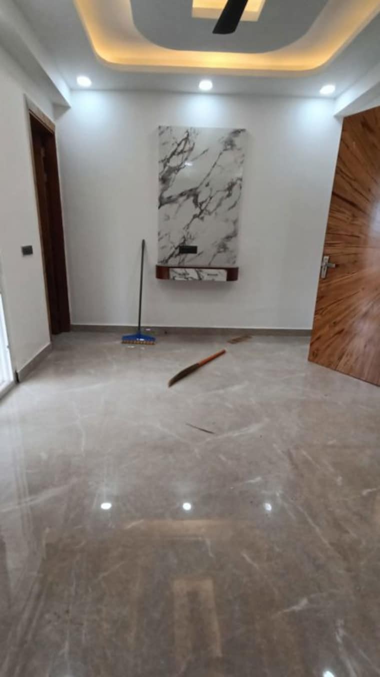 Room, niti khand i 2 Bedroom 134 Sq.Yd. Builder Floor In Niti Khand I Ghaziabad 9984478