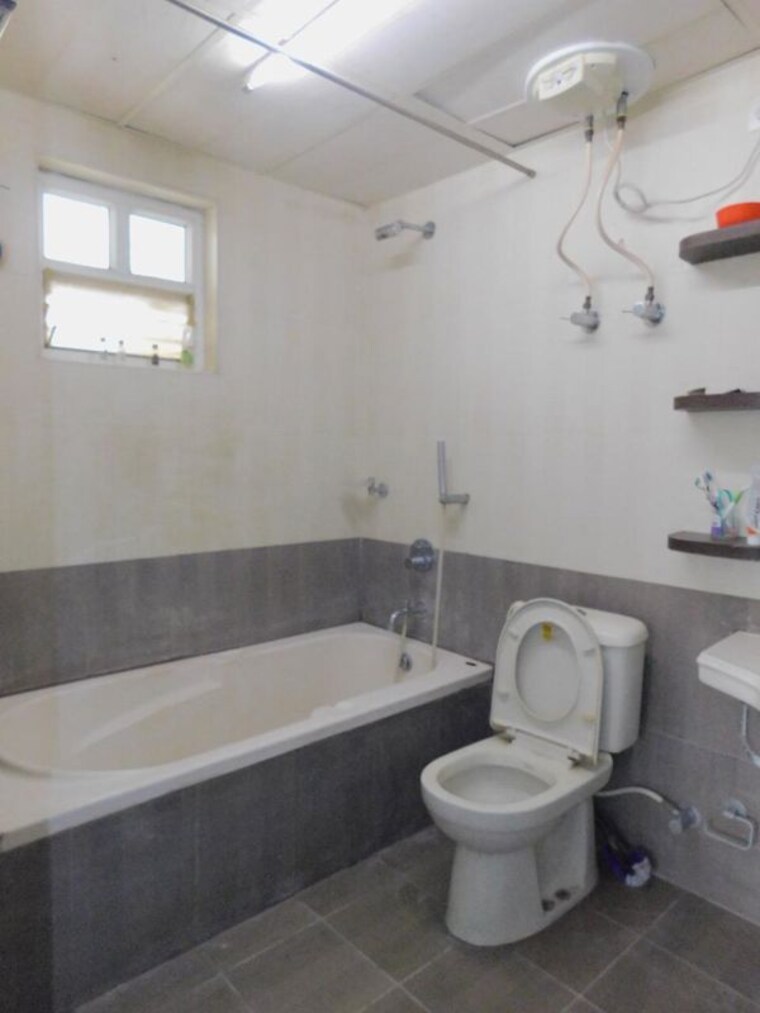 Bathroom, shriram-sahaana 3 Bedroom 1562 Sq.Ft. Apartment In Yelahanka Bangalore 9984679