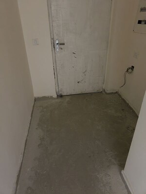 Bathroom in 3.5 BHK Apartment at Jaypee Greens Kosmos, Sector 134 – for Sale