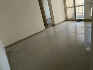 Room in 3.5 BHK Apartment at Jaypee Greens Kosmos, Sector 134 – for Sale