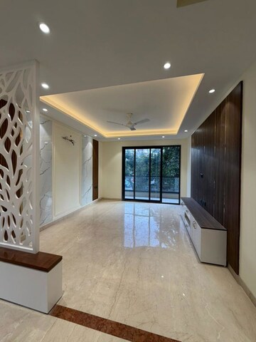 Room in 6+ BHK Builder Floor at Dlf Cyber City – for Sale