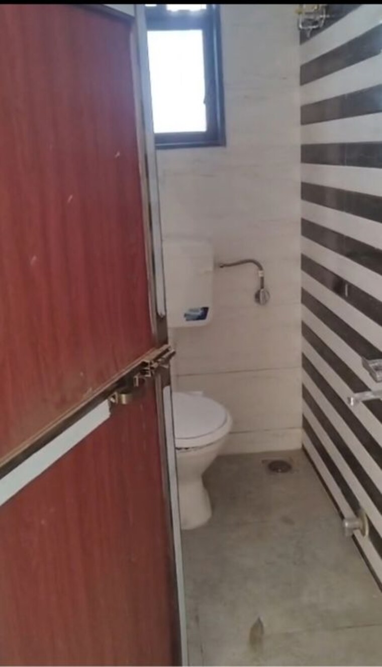 Bathroom, byculla 1 Bedroom 435 Sq.Ft. Apartment In Byculla Mumbai 9967024