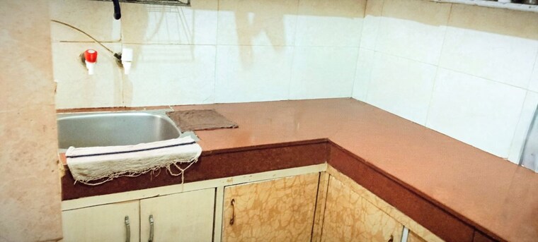 Kitchen, rwa-apartments-sector-19 1.5 Bedroom 650 Sq.Ft. Independent House In Sector 19 Noida 9984689