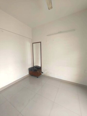 Room in 3 BHK Apartment at Cumins Genesis, Horamavu – for Rent