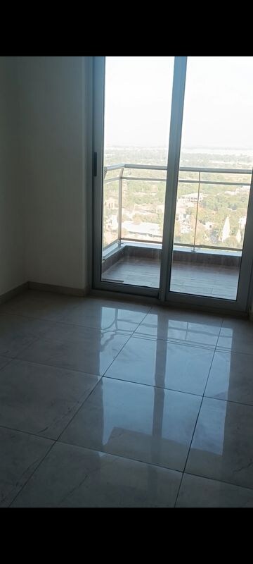 Room in 4 BHK Penthouse at Tata Gurgaon Gateway, Sector 112 – for Sale
