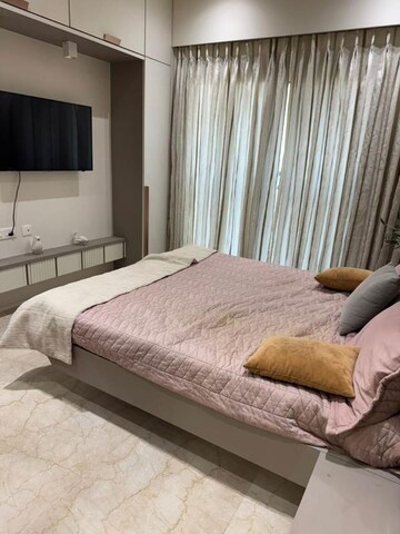 Bedroom in 2 BHK Apartment at Shapoorji Pallonji BKC 28, Bandra East – for Rent