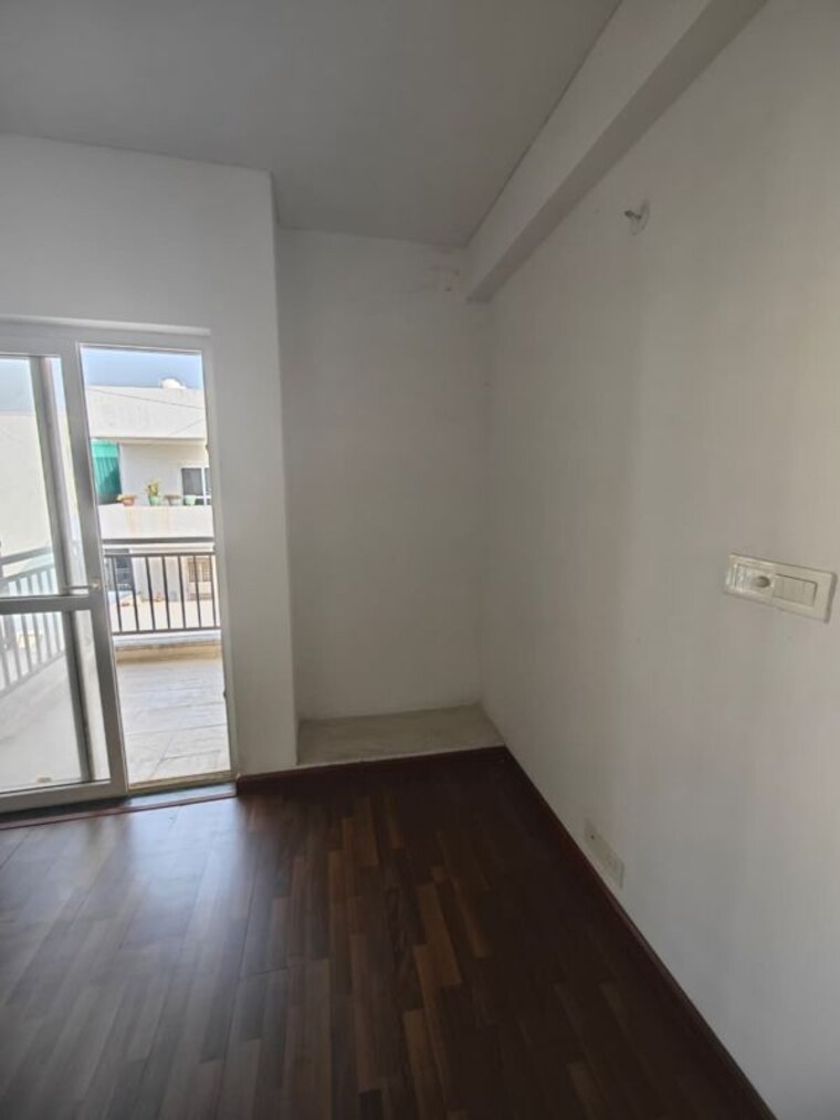 Room, bptp-park-elite-floors 3 Bedroom 1200 Sq.Ft. Builder Floor In Sector 85 Faridabad 9984866