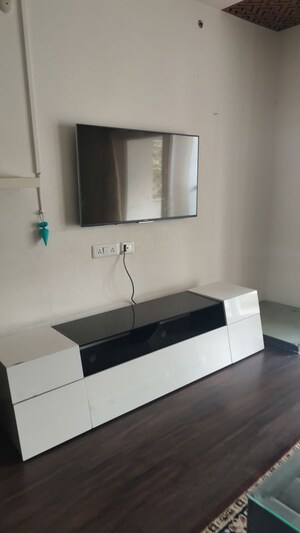 Kitchen in 5 BHK Villa at Gandipet – for Sale