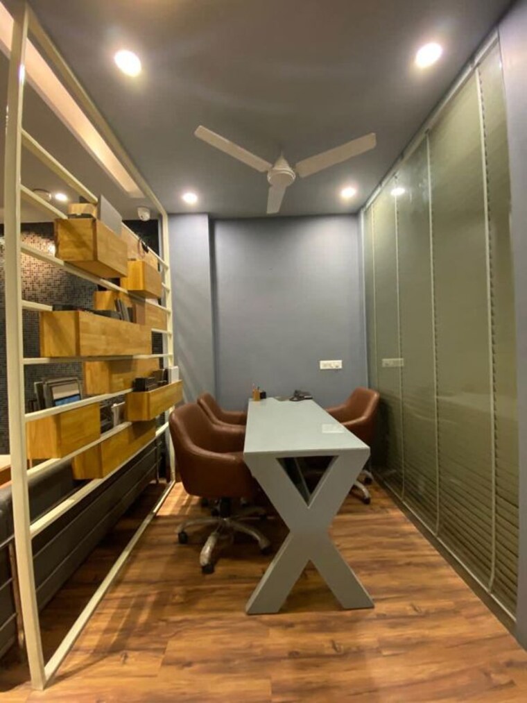 Team Area, jasola Commercial Office Space in IT/SEZ 2500 Sq.Ft. In Jasola Delhi 9984792