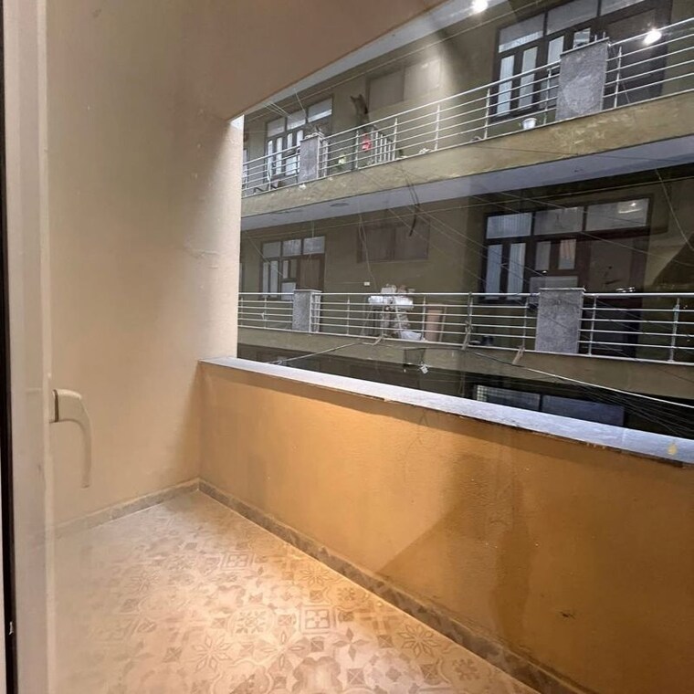 Balcony, chattarpur 2 Bedroom 700 Sq.Ft. Builder Floor In Chattarpur Delhi 9984877