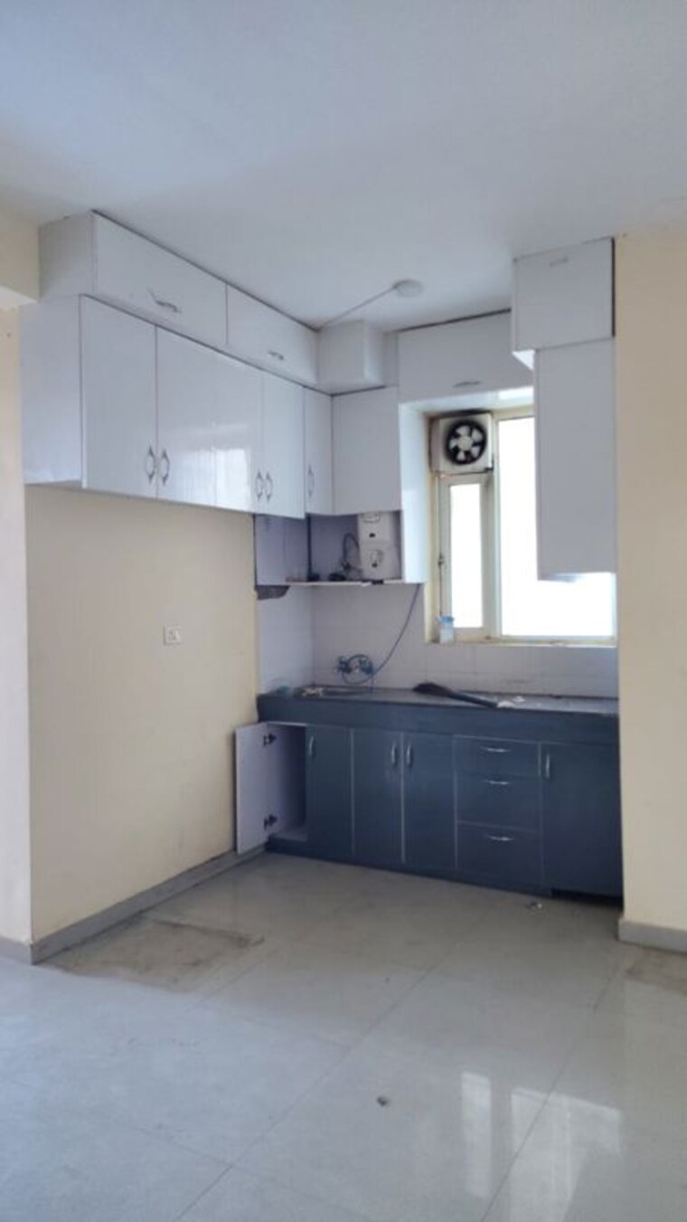 Kitchen, pyramid-fusion-homes 2 Bedroom 698 Sq.Ft. Apartment In Sector 70a Gurgaon 9984890