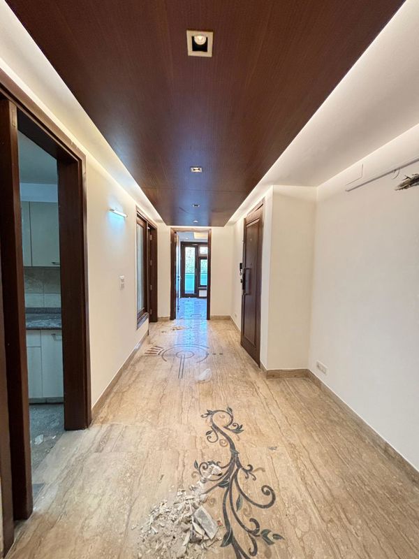3 BHK + Servant Room Builder Floor For Rent in Green Park