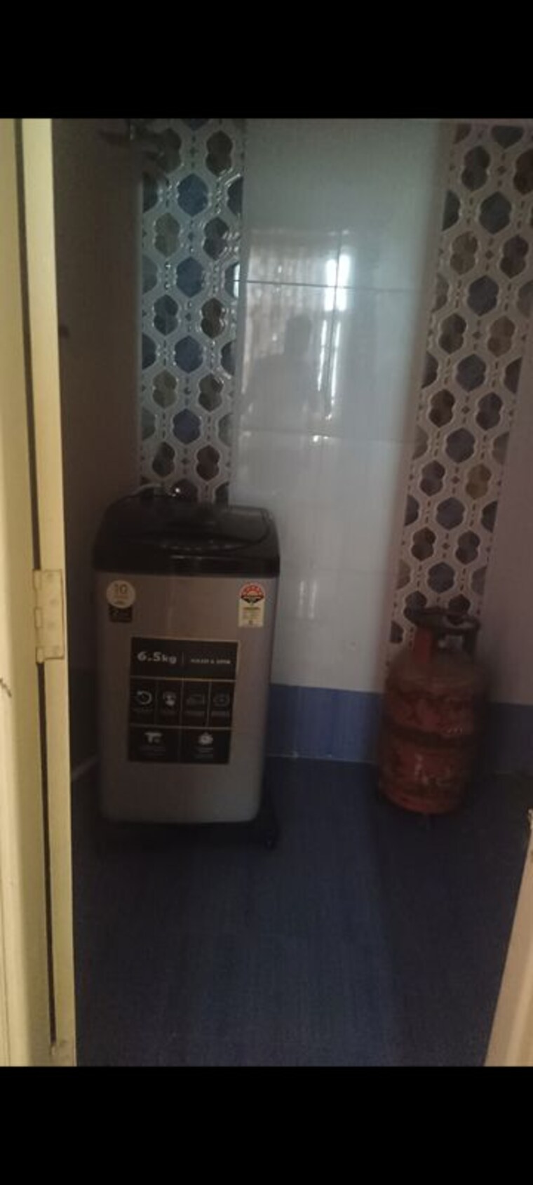 Living Room, surya-apartments-indira-nagar 3 Bedroom 1500 Sq.Ft. Apartment In Indira Nagar Lucknow 9984967