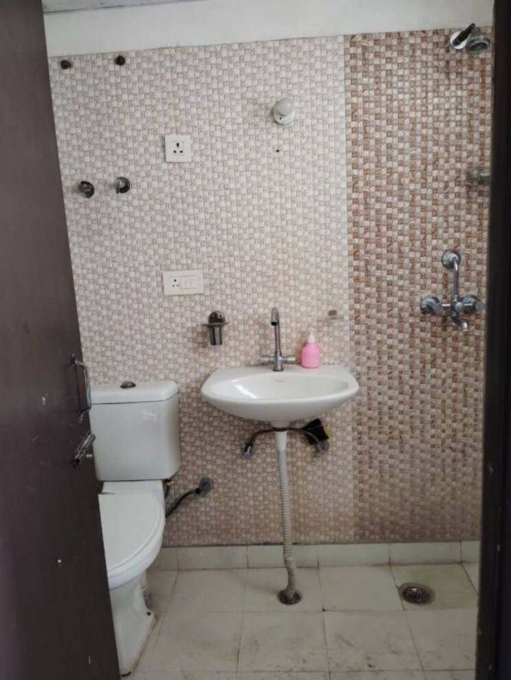 Bathroom, mittal-rajnagar-residency 3 Bedroom 1710 Sq.Ft. Apartment In Raj Nagar Extension Ghaziabad 9984992