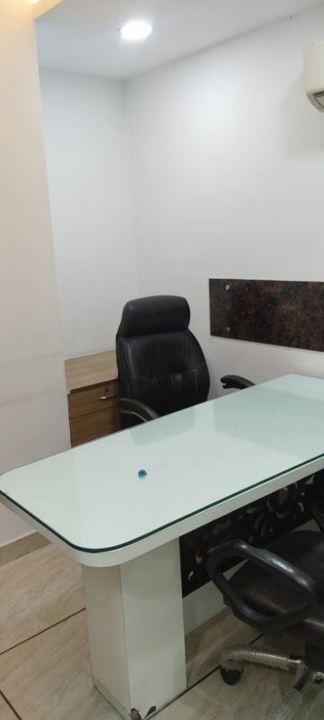 Furnished Amenities in  Office Space at Netaji Subhash Place – for Rent