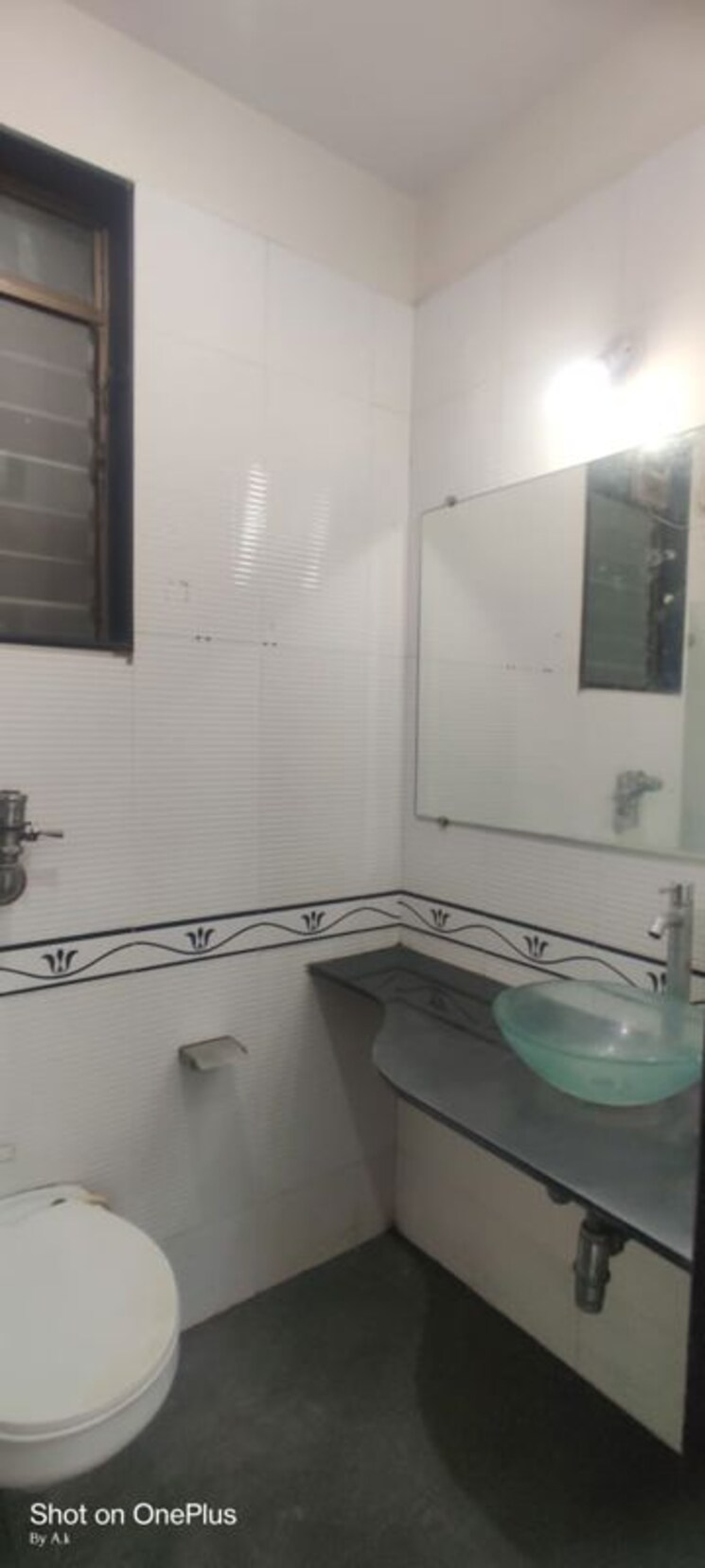 Bathroom, lake-home 1 Bedroom 550 Sq.Ft. Apartment In Powai Mumbai 9985042