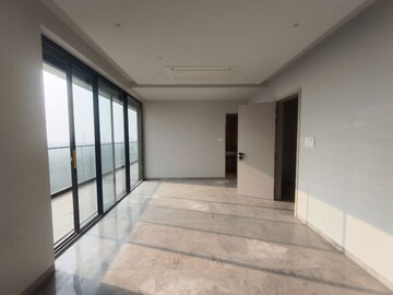 Room in 4 BHK Apartment at Akshar One Akshar, Sanpada – for Rent