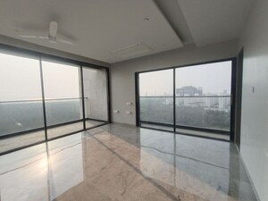 Room in 4 BHK Apartment at Akshar One Akshar, Sanpada – for Rent