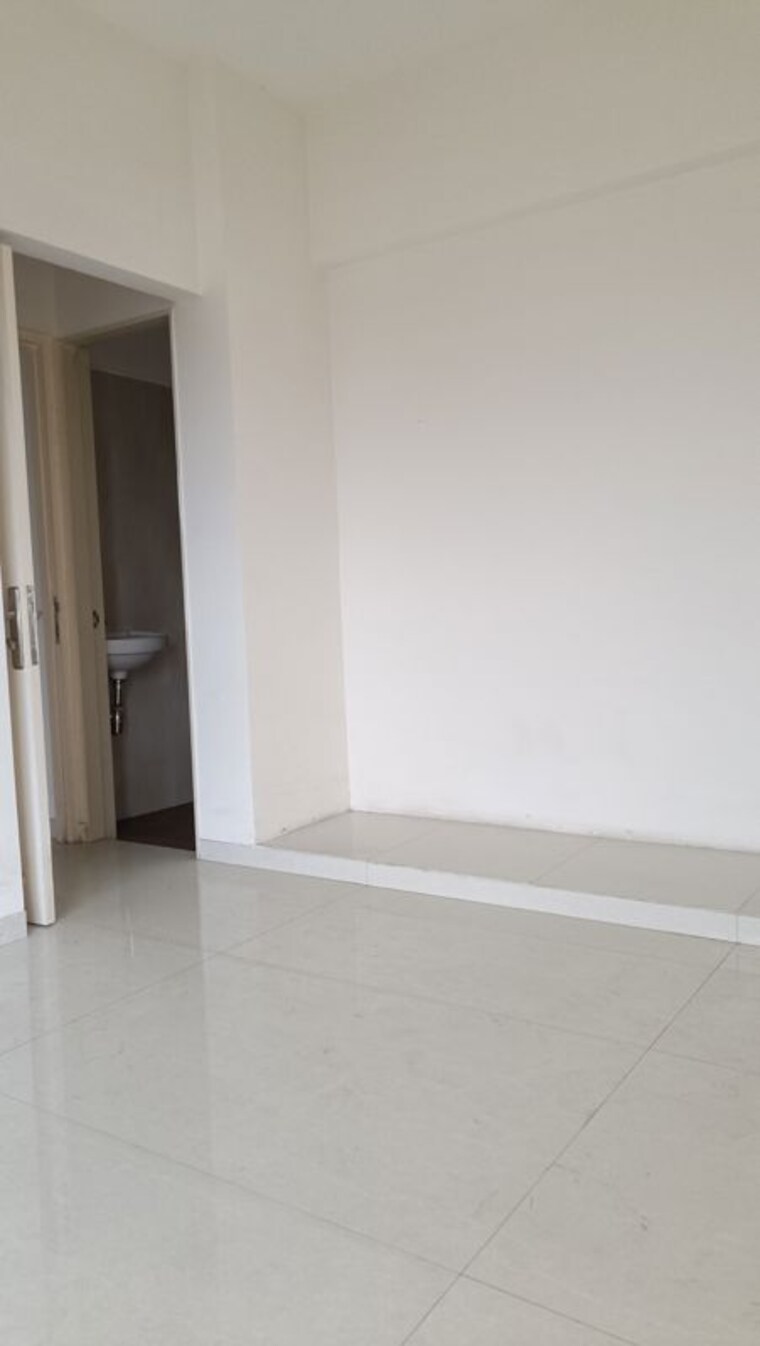 Room, rosa-manhattan 2 Bedroom 754 Sq.Ft. Apartment In Ghodbunder Road Thane 9985113