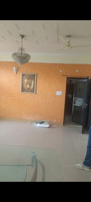 Furnished Amenities in 3 BHK Apartment at Amrapali Awadh, Indira Nagar – for Rent