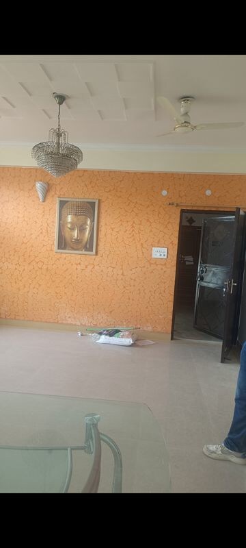 Furnished Amenities in 3 BHK Apartment at Amrapali Awadh, Indira Nagar – for Rent