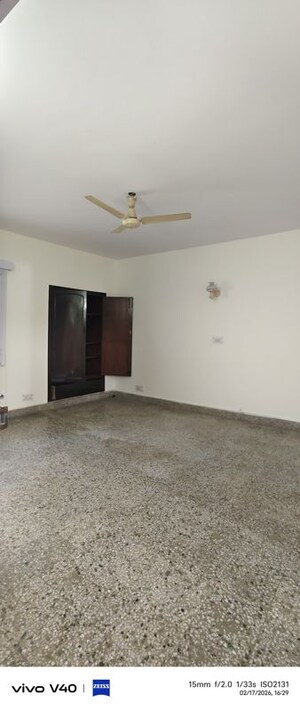 1 BHK Apartment For Rent in Defence Colony