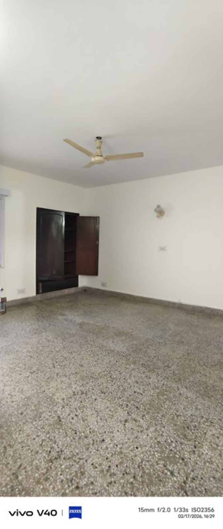 Room, defence colony 1 Bedroom 750 Sq.Ft. Apartment In Defence Colony Delhi 9985129
