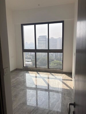 Room in 3 BHK Apartment at Prestige Jasdan Classic, Mahalaxmi – for Rent