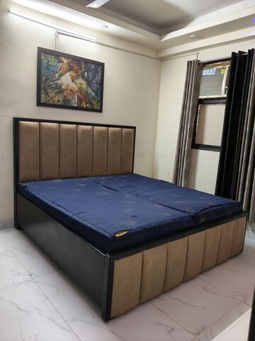Bedroom in 1 BHK Builder Floor at Blessed Homes, Sector 70 – for Rent