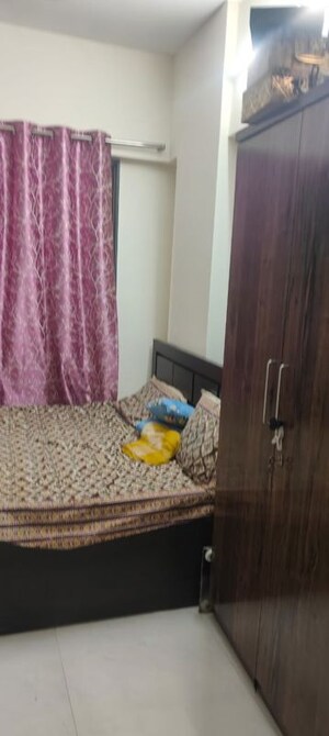 Bedroom in 1 BHK Apartment at Dia Heights, Goregaon East – for Rent
