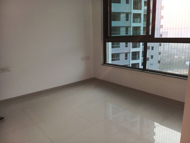 Room, kalpataru-immensa 2 Bedroom 599 Sq.Ft. Apartment In Kolshet Road Thane 9985285
