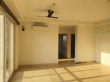 Room in 2 BHK Apartment at ROF Aalayas, Sector 102 – for Rent