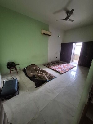 Bedroom in 3 BHK Apartment at Mithapur – for Rent