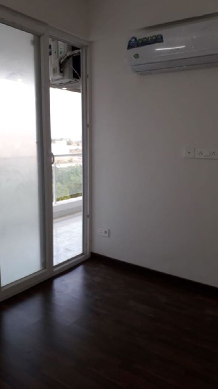 Room, kalli paschim 2 Bedroom 1100 Sq.Ft. Apartment In Kalli Paschim Lucknow 9985591