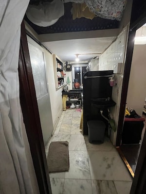 Team Area in 1.5 BHK Builder Floor at Worli – for Rent