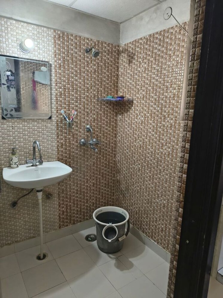 Bathroom, sg-grand 2 Bedroom 830 Sq.Ft. Apartment In Raj Nagar Extension Ghaziabad 9985676