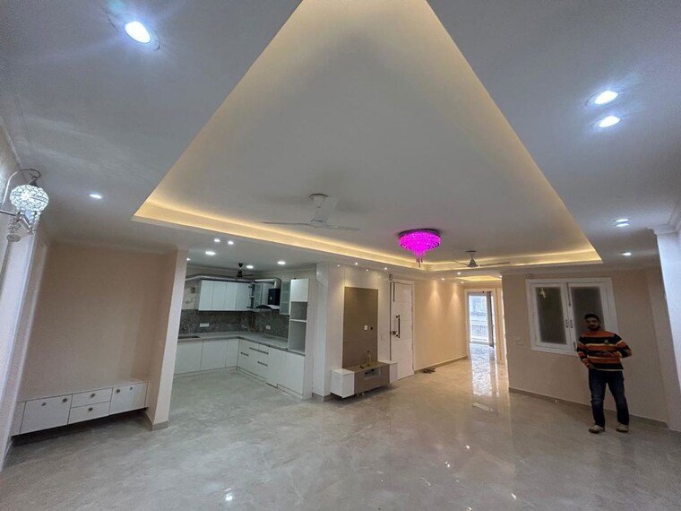 Room, green fields colony 4 Bedroom 2210 Sq.Ft. Builder Floor In Green Fields Colony Faridabad 9985681