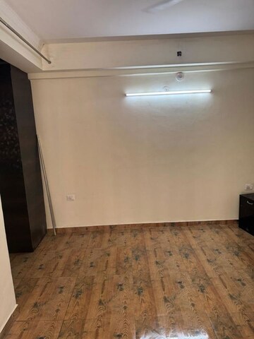 Room in 2.5 BHK Apartment at KW Srishti, Raj Nagar Extension – for Sale