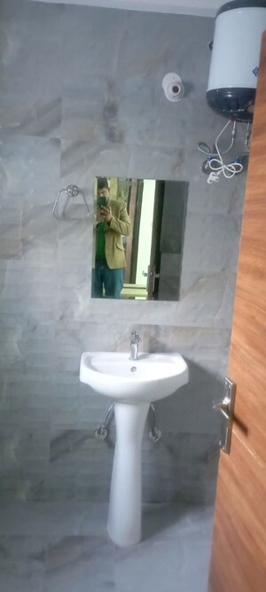 Bathroom in 3 BHK Apartment at Kandaghat – for Sale