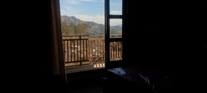 Room in 3 BHK Apartment at Kandaghat – for Sale