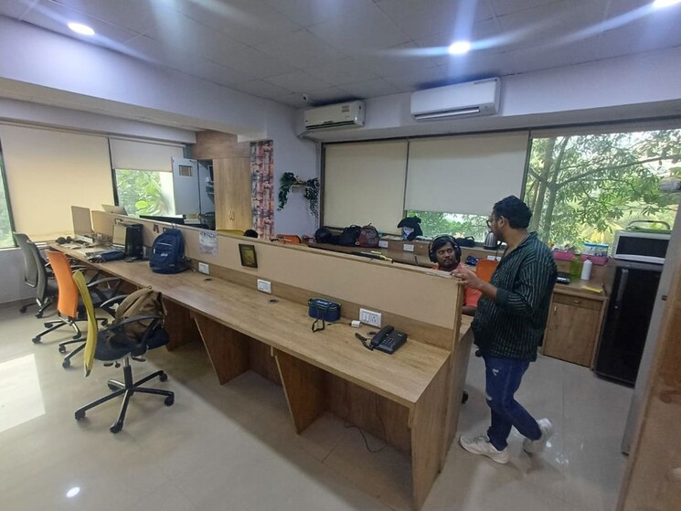 Team Area, knox-plaza Commercial Office Space 900 Sq.Ft. In Malad West Mumbai 9985781