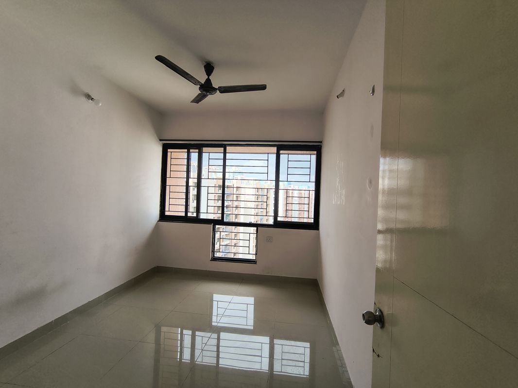 2 BHK 872 Sq.Ft. Apartment in Nanded City Sarang