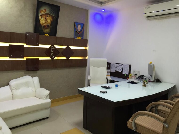 Team Area, shree-kamdhenu-estate Commercial Office Space 1800 Sq.Ft. In Malad West Mumbai 9985872