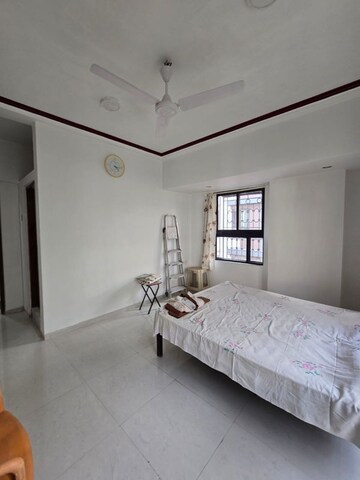 Bedroom in 1 BHK Apartment at Shamrock Apartment, Santacruz West – for Rent