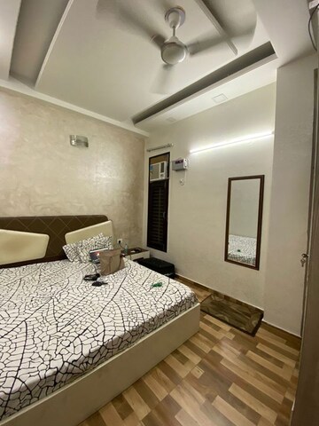 Bedroom in 2 BHK Builder Floor at Kamras Apartment, Indrapuram – for Rent